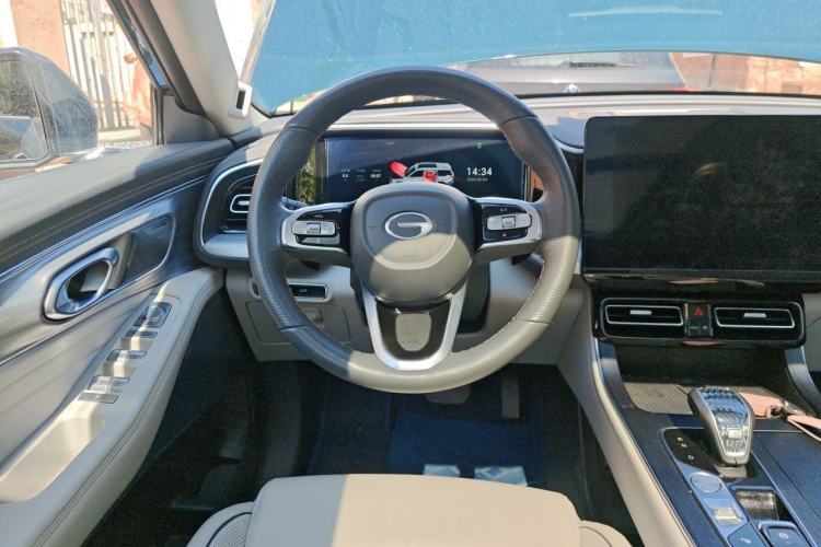 Used GAC Trumpchi GS8 2022 Flagship Series 2.0 TGDI Two-Wheel-Drive Prestige Edition (7 Seats) Steering Wheel