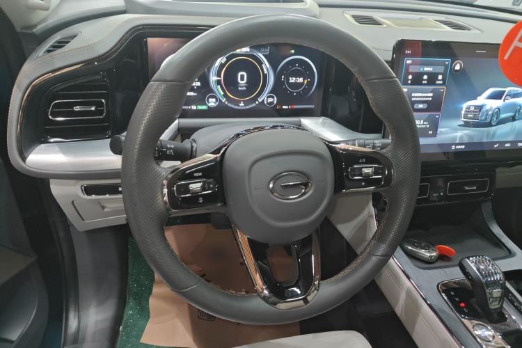 Used GAC Trumpchi GS8 2022 Dual-Engine Series 2.0TM Four-Wheel Drive Prestige Edition (6 Seats) Steering Wheel