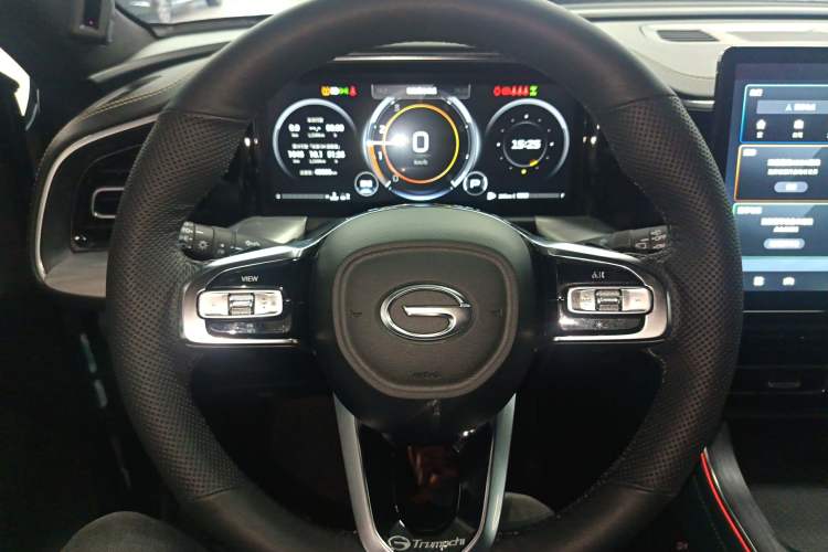 Used GAC Trumpchi GS8 2022 Flagship Series 2.0 TGDI Four-Wheel Drive Luxury Smart Connectivity Version (7 Seats) Steering Wheel