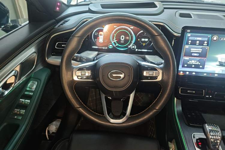 Used GAC Trumpchi GS8 2022 Flagship Series 2.0 TGDI Two-Wheel-Drive Prestige Edition (6-seater) Steering Wheel