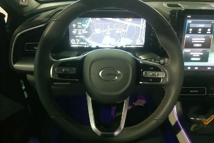 Used GAC Trumpchi GS8 2022 Linghang Series 2.0 TGDI Two-Wheel-Drive Luxury Smart Connectivity Version (7 Seats) Steering Wheel