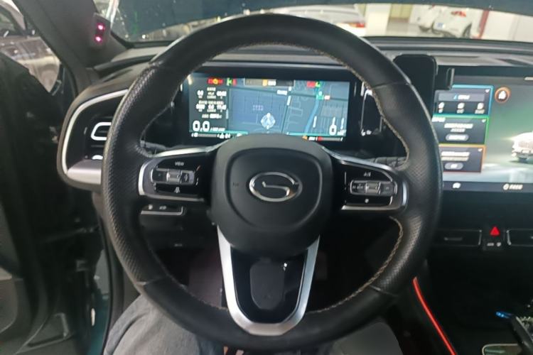 Used GAC Trumpchi GS8 2022 Flagship Series 2.0 TGDI Two-Wheel-Drive Prestige Edition (7 Seats) Steering Wheel