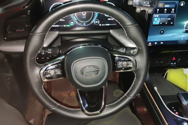 Used GAC Trumpchi GS8 2022 Dual-Engine Series 2.0TM Two-Wheel Drive Prestige Edition (7 Seats) Steering Wheel