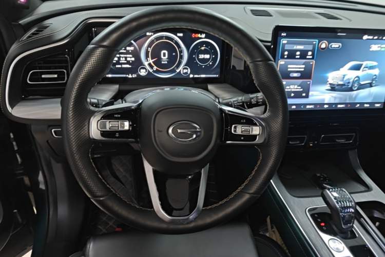 Used GAC Trumpchi GS8 2022 Flagship Series 2.0 TGDI Two-Wheel-Drive Prestige Edition (6-seater) Steering Wheel