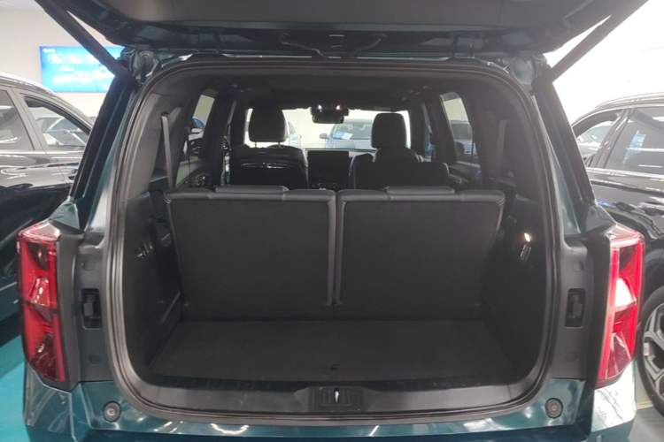 Used GAC Trumpchi GS8 2022 Double-Energy Series 2.0TM Four-Wheel Drive Premium Edition (7 Seats) Trunk