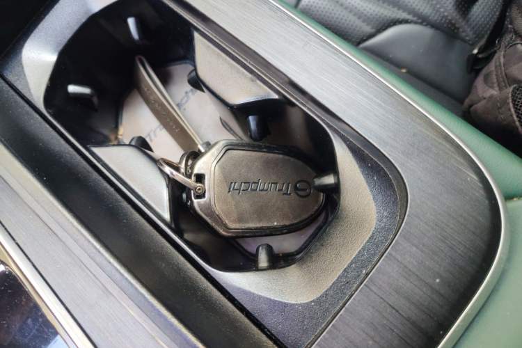 Used GAC Trumpchi GS8 2022 Flagship Series 2.0 TGDI Two-Wheel-Drive Prestige Edition (7 Seats) Vehicle Key
