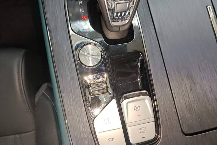 Used GAC Trumpchi GS8 2022 Dual-Engine Series 2.0TM Two-Wheel Drive Prestige Edition (7 Seats) Vehicle Key