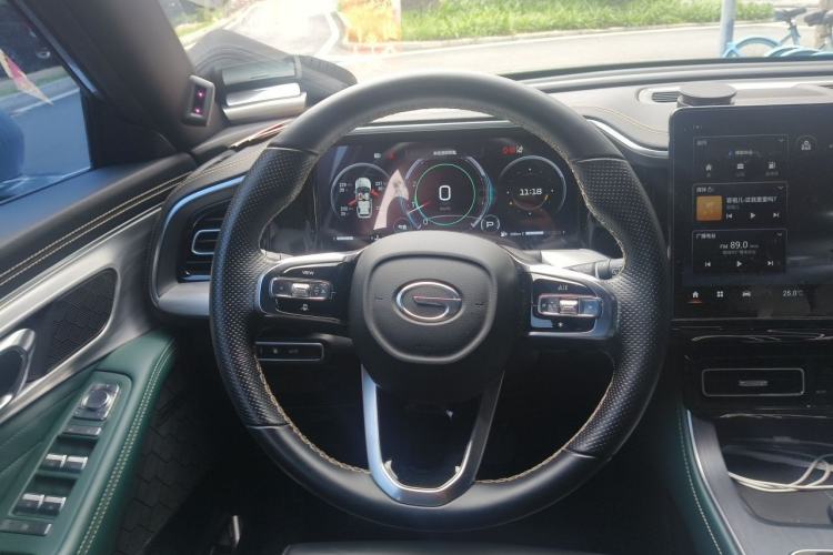 Used GAC Trumpchi GS8 2022 Linghang Series 2.0 TGDI Two-Wheel-Drive Luxury Smart Connectivity Version (7 Seats) Steering Wheel