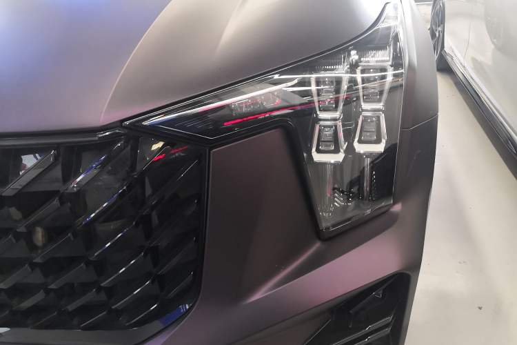 Used GAC Trumpchi GS8 2022 Flagship Series 2.0 TGDI Four-Wheel Drive Luxury Smart Connectivity Version (7 Seats) Left Front Headlight