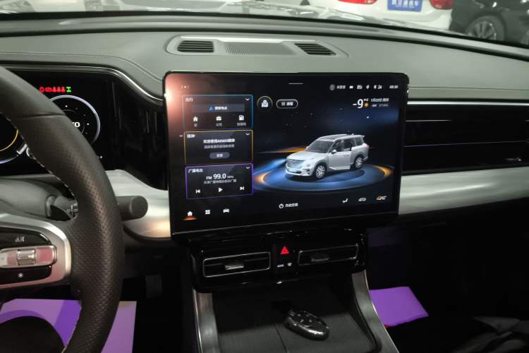 Used GAC Trumpchi GS8 2022 Flagship Series 2.0 TGDI Four-Wheel Drive Luxury Smart Connectivity Version (7 Seats) Audio And AC Panel