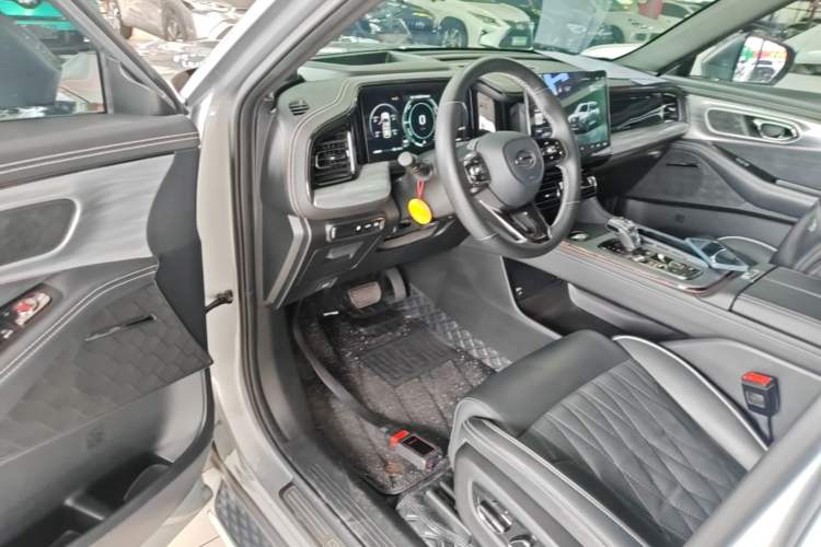 Used GAC Trumpchi GS8 2022 Dual-Engine Series 2.0TM Two-Wheel Drive Prestige Edition (7 Seats) Driver Seat