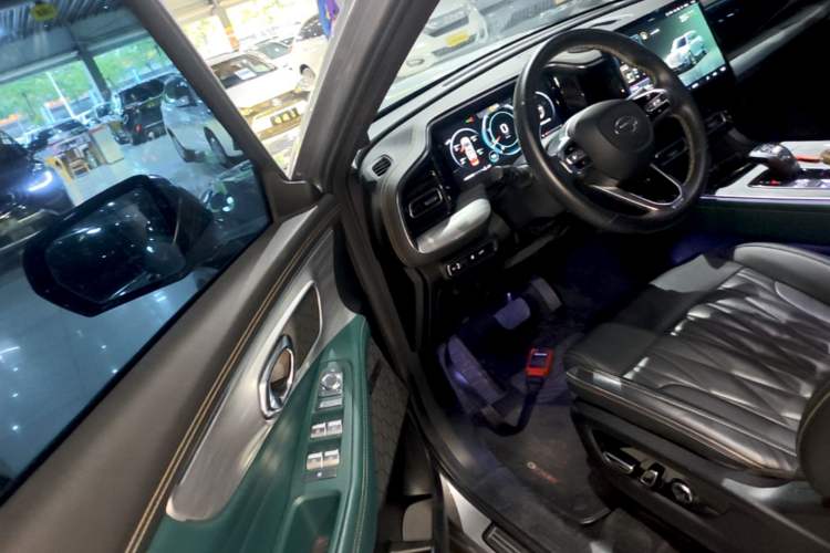 Used GAC Trumpchi GS8 2022 Linghang Series 2.0 TGDI Two-Wheel-Drive Luxury Smart Connectivity Version (7 Seats) Driver Seat
