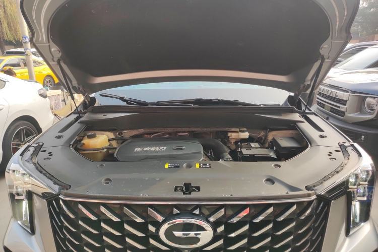 Used GAC Trumpchi GS8 2022 Linghang Series 2.0 TGDI Two-Wheel-Drive Luxury Smart Connectivity Version (7 Seats) Engine Bay