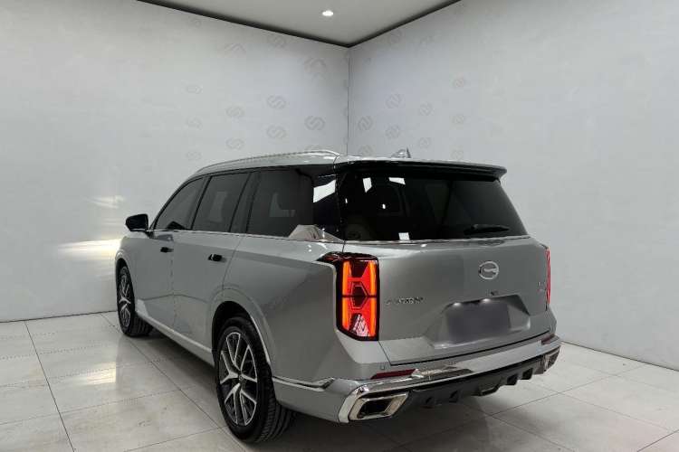 Used GAC Trumpchi GS8 2022 Dual-Engine Series 2.0TM Two-Wheel Drive Prestige Edition (7 Seats) Exterior 3