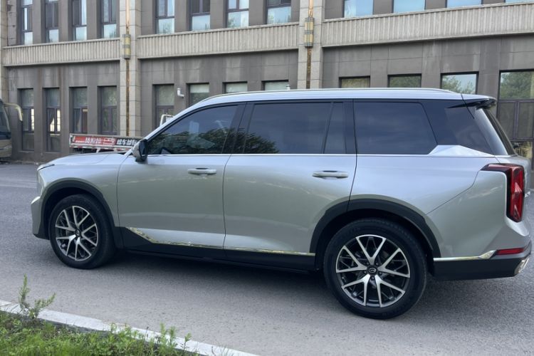 Used GAC Trumpchi GS8 2022 Linghang Series 2.0 TGDI Two-Wheel-Drive Luxury Smart Connectivity Version (7 Seats) Exterior 4