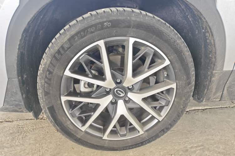 Used GAC Trumpchi GS8 2022 Flagship Series 2.0 TGDI Four-Wheel Drive Luxury Smart Connectivity Version (7 Seats) Exterior 4