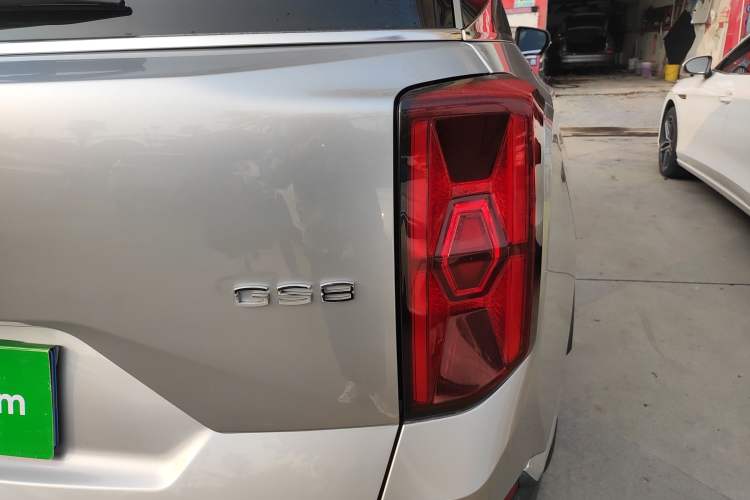 Used GAC Trumpchi GS8 2022 Linghang Series 2.0 TGDI Two-Wheel-Drive Luxury Smart Connectivity Version (7 Seats) Exterior 6