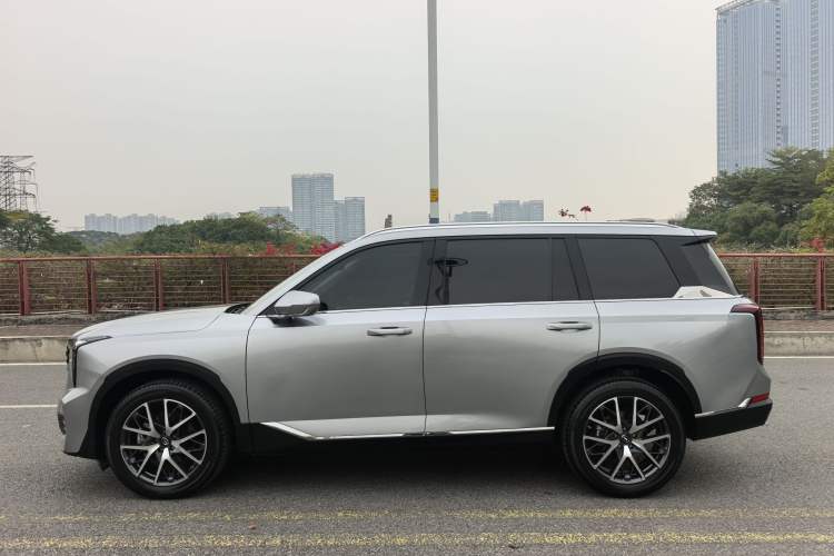 Used GAC Trumpchi GS8 2022 Linghang Series 2.0 TGDI Two-Wheel-Drive Luxury Smart Connectivity Version (7 Seats) Exterior 8