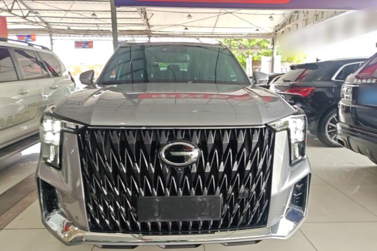 Used GAC Trumpchi GS8 2022 Dual-Engine Series 2.0TM Two-Wheel Drive Prestige Edition (7 Seats) Front