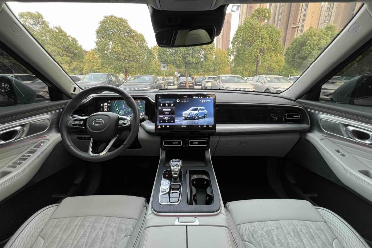 Used GAC Trumpchi GS8 2022 Flagship Series 2.0 TGDI Four-Wheel Drive Luxury Smart Connectivity Version (7 Seats) Gear Lever
