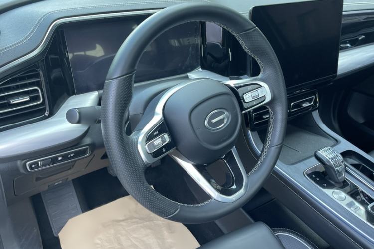 Used GAC Trumpchi GS8 2022 Linghang Series 2.0 TGDI Two-Wheel-Drive Luxury Smart Connectivity Version (7 Seats) Interior 1