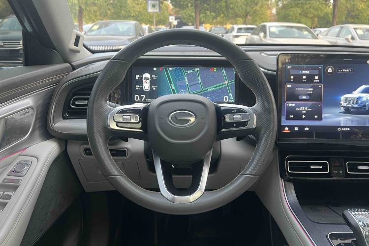 Used GAC Trumpchi GS8 2022 Flagship Series 2.0 TGDI Four-Wheel Drive Luxury Smart Connectivity Version (7 Seats) Interior 2