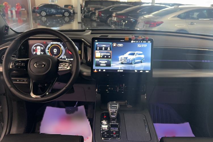 Used GAC Trumpchi GS8 2022 Dual-Engine Series 2.0TM Two-Wheel Drive Prestige Edition (7 Seats) Interior 3