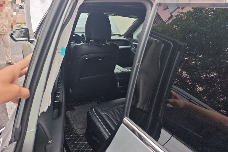 Used GAC Trumpchi GS8 2022 Double-Energy Series 2.0TM Two-Wheel Drive Prestige Edition (6 Seats) Interior 4