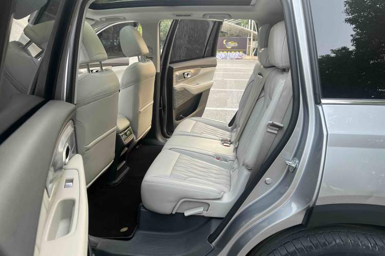 Used GAC Trumpchi GS8 2022 Flagship Series 2.0 TGDI Four-Wheel Drive Luxury Smart Connectivity Version (7 Seats) Interior 7