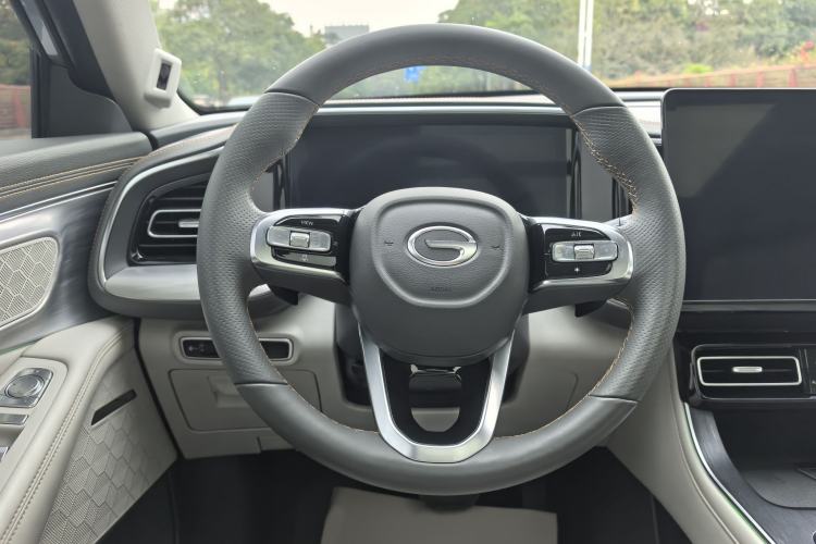 Used GAC Trumpchi GS8 2022 Linghang Series 2.0 TGDI Two-Wheel-Drive Luxury Smart Connectivity Version (7 Seats) Interior 8