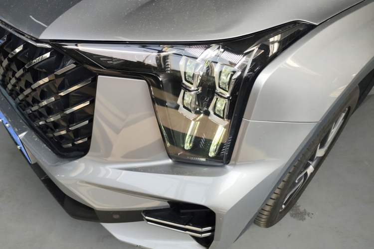 Used GAC Trumpchi GS8 2022 Linghang Series 2.0 TGDI Two-Wheel-Drive Luxury Smart Connectivity Version (7 Seats) Left Front Headlight
