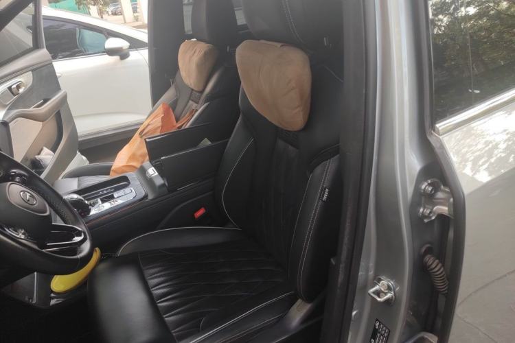 Used GAC Trumpchi GS8 2022 Dual-Engine Series 2.0TM Two-Wheel Drive Prestige Edition (7 Seats) Left Front Seat