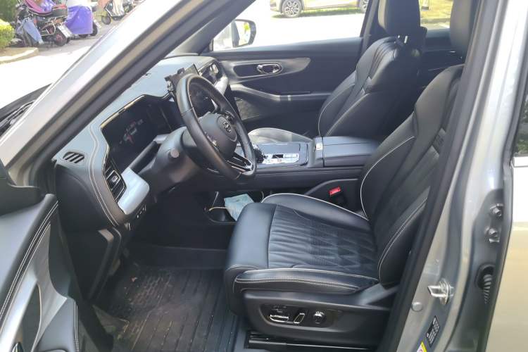 Used GAC Trumpchi GS8 2022 Double-Energy Series 2.0TM Two-Wheel Drive Prestige Edition (6 Seats) Left Front Seat