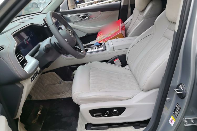Used GAC Trumpchi GS8 2022 Flagship Series 2.0 TGDI Four-Wheel Drive Luxury Smart Connectivity Version (6 Seats) Left Front Seat