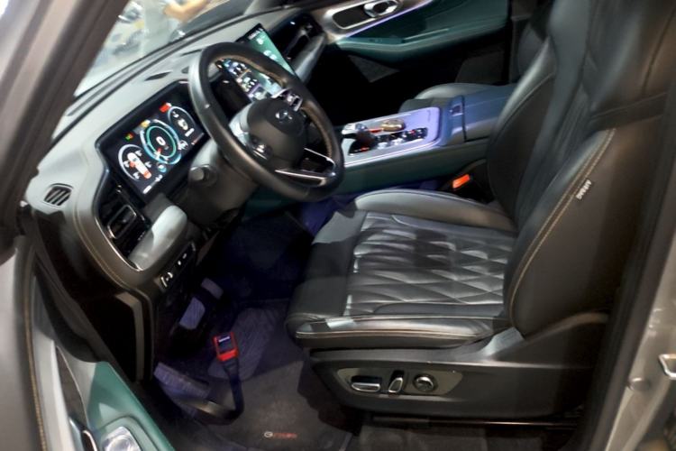 Used GAC Trumpchi GS8 2022 Linghang Series 2.0 TGDI Two-Wheel-Drive Luxury Smart Connectivity Version (7 Seats) Left Front Seat