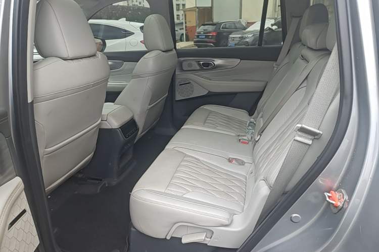 Used GAC Trumpchi GS8 2022 Linghang Series 2.0 TGDI Two-Wheel-Drive Luxury Smart Connectivity Version (7 Seats) Left Rear Seat