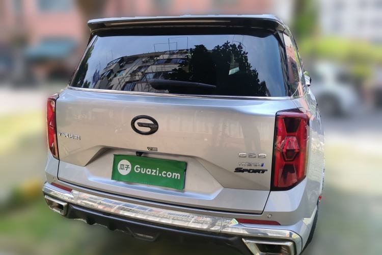 Used GAC Trumpchi GS8 2022 Double-Energy Series 2.0TM Two-Wheel Drive Prestige Edition (6 Seats) Rear