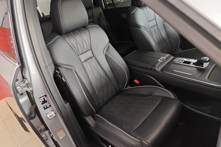 Used GAC Trumpchi GS8 2022 Flagship Series 2.0 TGDI Four-Wheel Drive Luxury Smart Connectivity Version (7 Seats) Right Front Seat