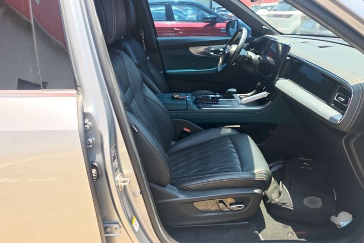 Used GAC Trumpchi GS8 2022 Linghang Series 2.0 TGDI Two-Wheel-Drive Luxury Smart Connectivity Version (7 Seats) Right Front Seat
