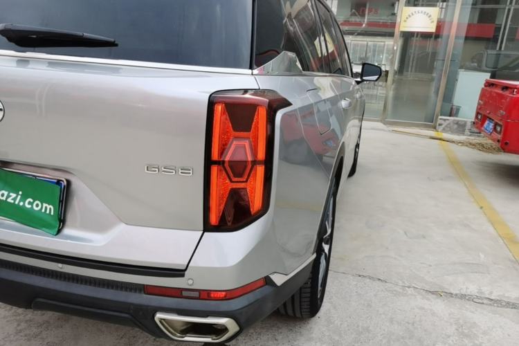 Used GAC Trumpchi GS8 2022 Linghang Series 2.0 TGDI Two-Wheel-Drive Luxury Smart Connectivity Version (7 Seats) Right Rear Taillight