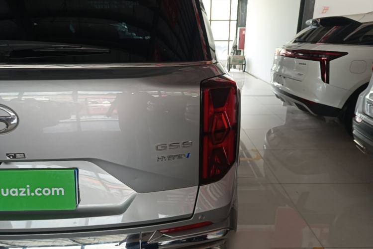 Used GAC Trumpchi GS8 2022 Dual-Engine Series 2.0TM Two-Wheel Drive Prestige Edition (7 Seats) Right Rear Taillight