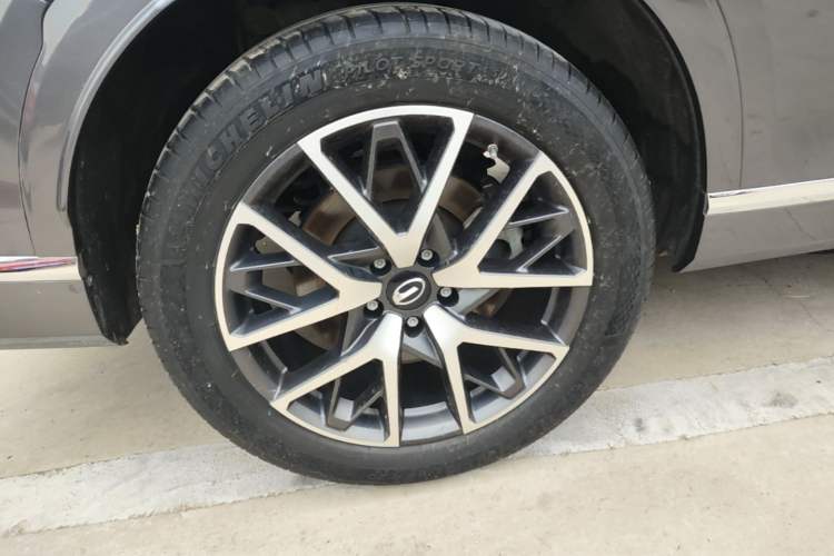 Used GAC Trumpchi GS8 2022 Double-Energy Series 2.0TM Two-Wheel Drive Prestige Edition (6 Seats) Right Rear Wheel Hub