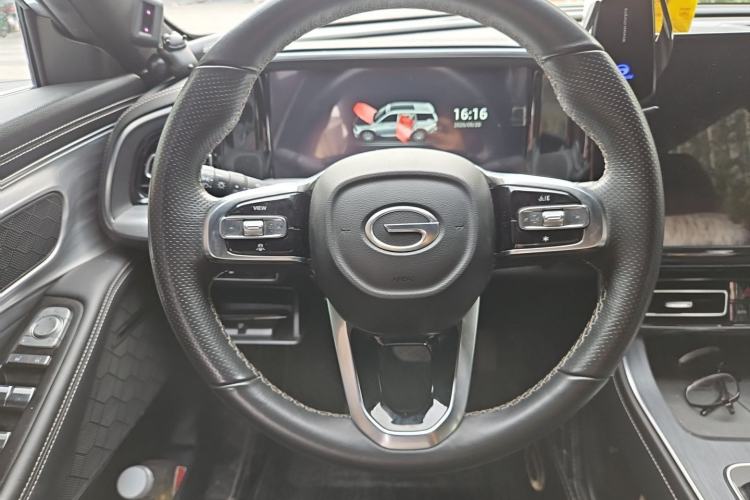 Used GAC Trumpchi GS8 2022 Linghang Series 2.0 TGDI Two-Wheel Drive Luxury Smart Connectivity Version (6 Seats) Steering Wheel