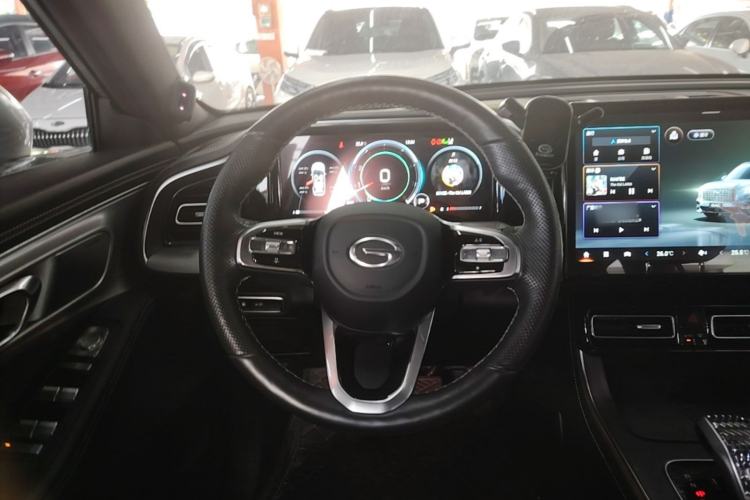 Used GAC Trumpchi GS8 2022 Flagship Series 2.0 TGDI Two-Wheel-Drive Prestige Edition (7 Seats) Steering Wheel