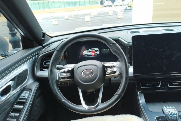 Used GAC Trumpchi GS8 2022 Linghang Series 2.0 TGDI Two-Wheel Drive Luxury Smart Connectivity Version (6 Seats) Steering Wheel