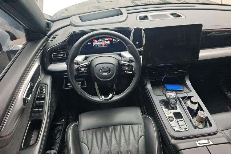 Used GAC Trumpchi GS8 2022 Double-Energy Series 2.0TM Two-Wheel Drive Prestige Edition (6 Seats) Steering Wheel