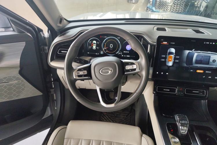 Used GAC Trumpchi GS8 2022 Linghang Series 2.0 TGDI Two-Wheel-Drive Luxury Smart Connectivity Version (7 Seats) Steering Wheel
