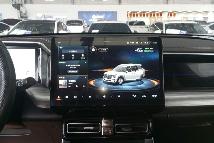 Used GAC Trumpchi GS8 2022 Flagship Series 2.0 TGDI Two-Wheel-Drive Prestige Edition (7 Seats) Audio And AC Panel