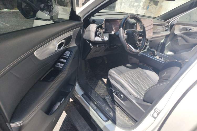 Used GAC Trumpchi GS8 2022 Linghang Series 2.0 TGDI Two-Wheel-Drive Luxury Smart Connectivity Version (7 Seats) Driver Seat