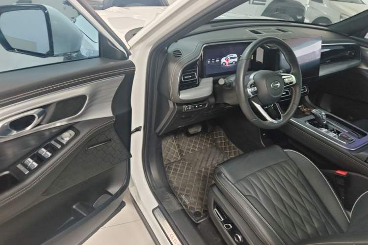 Used GAC Trumpchi GS8 2022 Linghang Series 2.0 TGDI Two-Wheel-Drive Luxury Smart Connectivity Version (7 Seats) Driver Seat